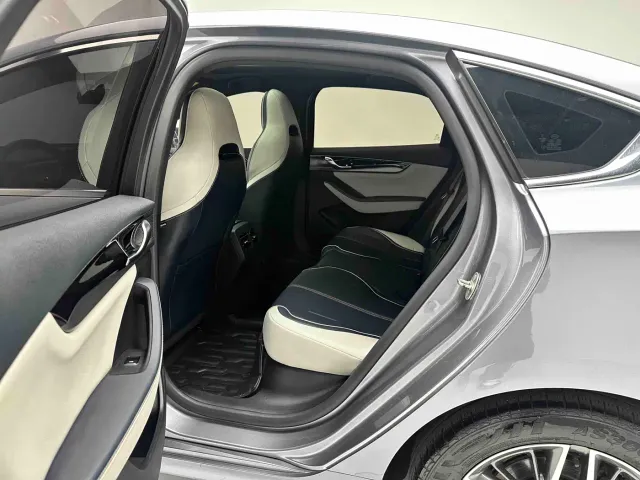 BYD Qin PLUS — Фото автомобиля 8