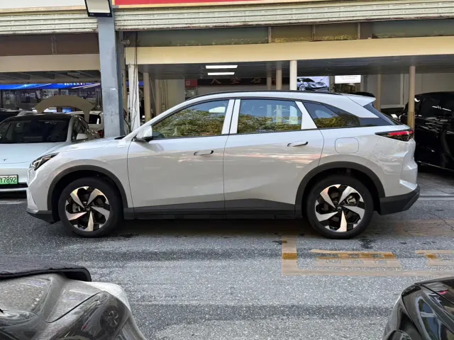 Arcfox Alpha T5 — Фото автомобиля 7