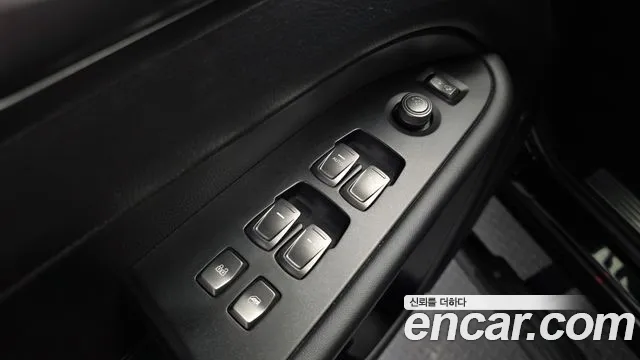 KG_Mobility_Ssangyong Rexton Новый Rexton Sport Дизель 2.2 4WD — Фото автомобиля 28