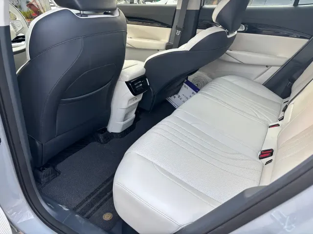 Geely Galaxy E5 — Фото автомобиля 6
