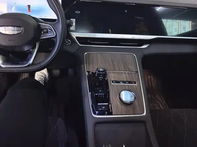Geely Xingyue L — Фото автомобиля 16