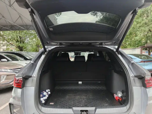 BYD Song PLUS — Фото автомобиля 18