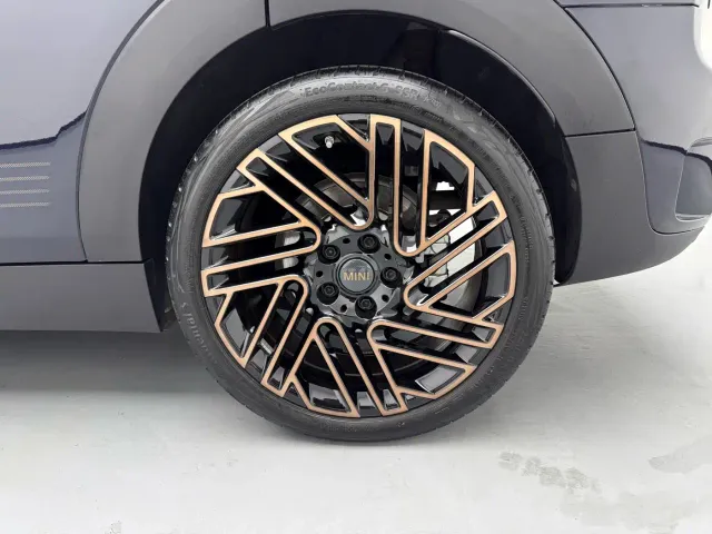 MINI Clubman — Фото автомобиля 19