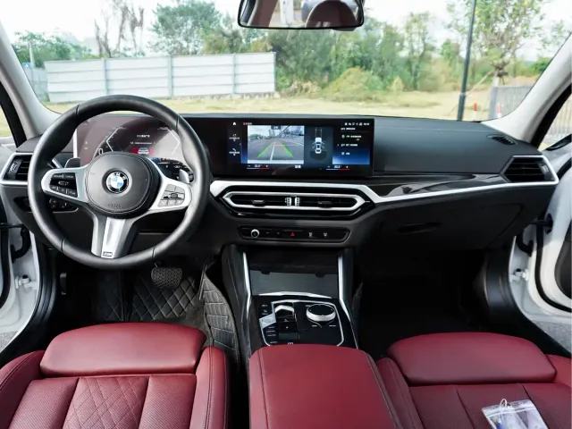 BMW 3 Series — Фото автомобиля 23