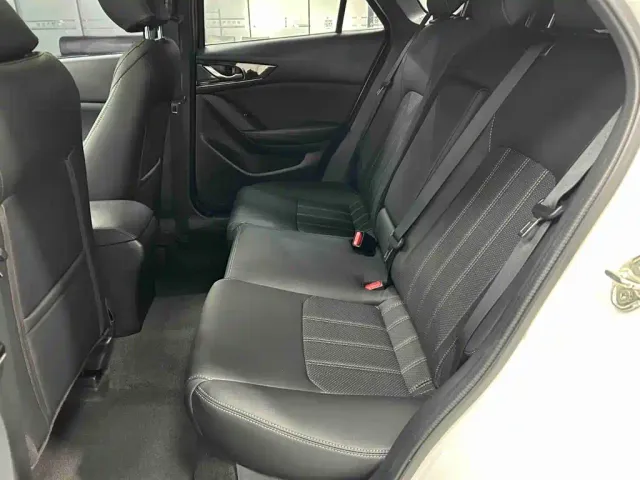 Mazda CX-4 — Фото автомобиля 20