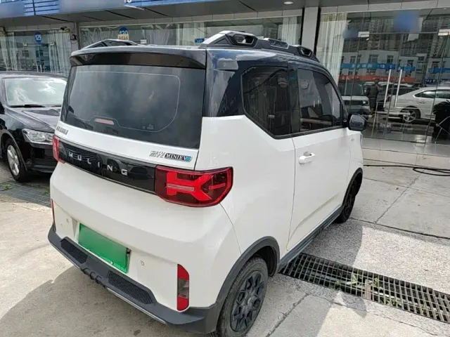 Wuling Hongguang Mini EV — Фото автомобиля 6