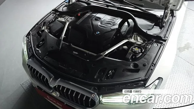 BMW 5 Series G30 — Фото автомобиля 9