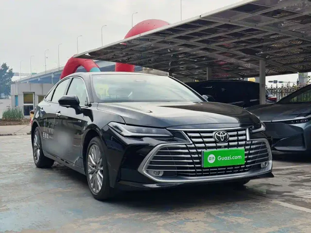 Toyota Avalon 2024 Model Hybrid 2.0L Prestige Edition — Фото автомобиля 3