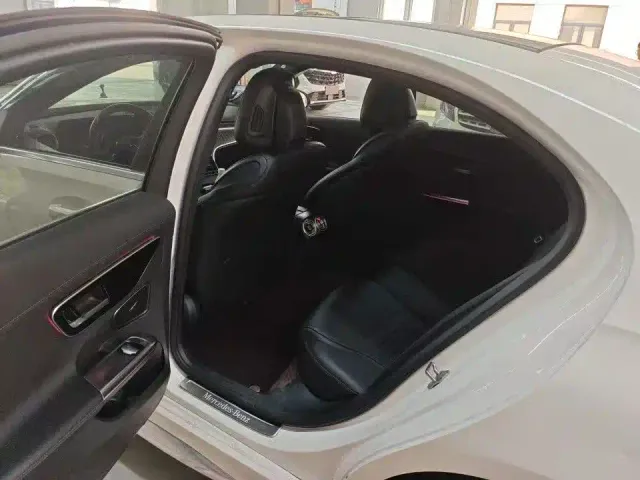 Mercedes-Benz C-Class — Фото автомобиля 5