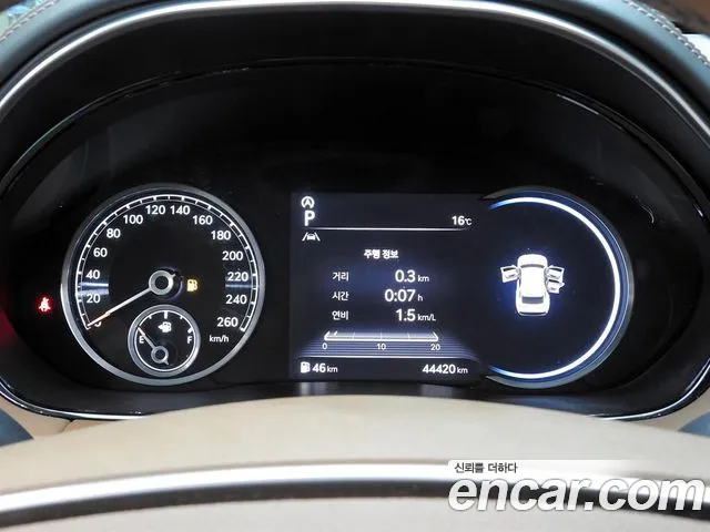 Genesis GV70 — Фото автомобиля 6
