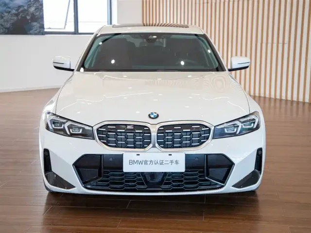 BMW 3 Series — Фото автомобиля 4
