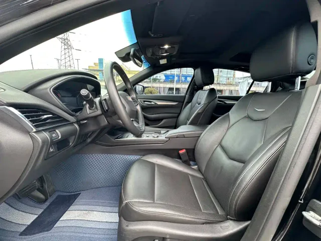 Cadillac CT5 — Фото автомобиля 6