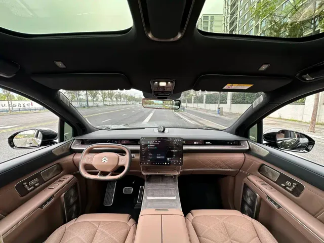 Nio ES9 — Фото автомобиля 16