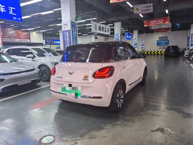 Wuling Bingo — Фото автомобиля 3