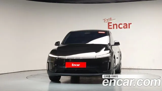 Tesla Model Y — Фото автомобиля 3