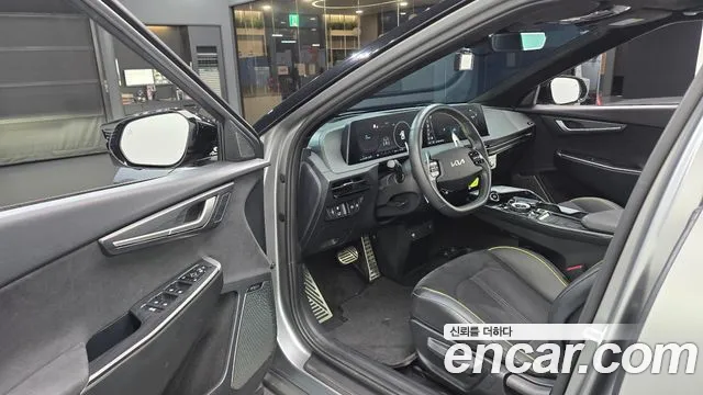 Kia EV6 — Фото автомобиля 10