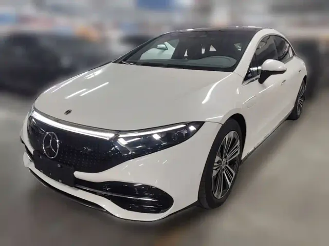 Фотография автомобиля — Mercedes-Benz EQS