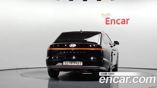 Hyundai Grandeur GN7 — Фото автомобиля 4