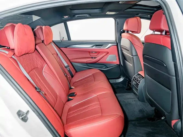 BMW 5 Series — Фото автомобиля 21