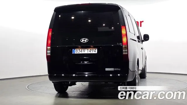 Hyundai Staria Новый Staria — Фото автомобиля 2