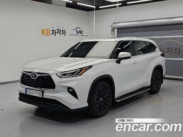 Фотография автомобиля — Toyota Highlander