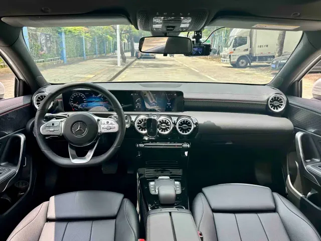 Mercedes-Benz A-Class — Фото автомобиля 16