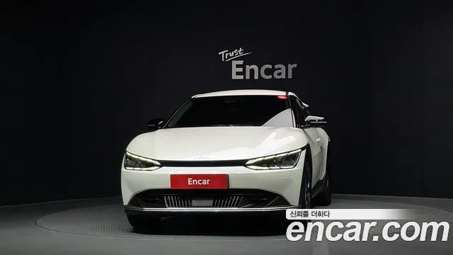 Kia EV6 — Фото автомобиля 3