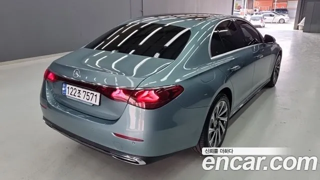 Mercedes-Benz E-Class E-класс W214 E300 4MATIC Exclusive — Фото автомобиля 2