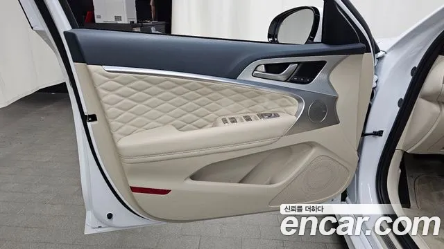 Genesis G70 New — Фото автомобиля 13