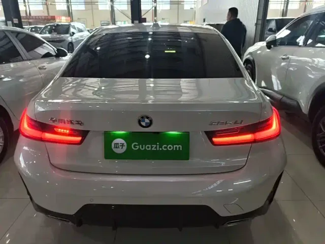 BMW 3 Series — Фото автомобиля 5
