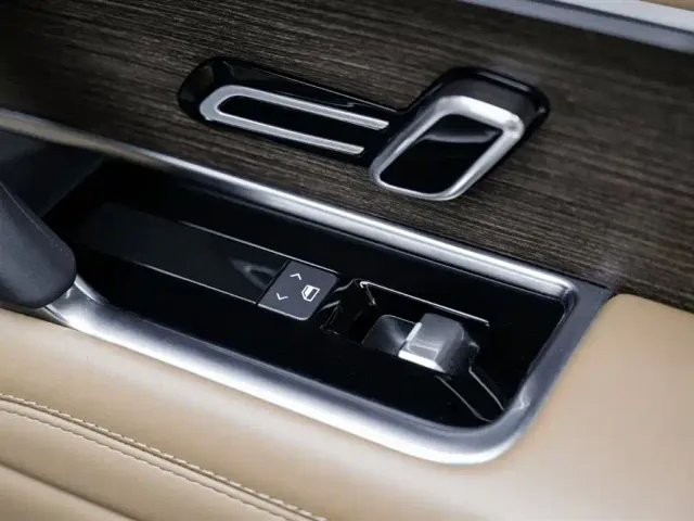 Land Rover Range Rover — Фото автомобиля 22
