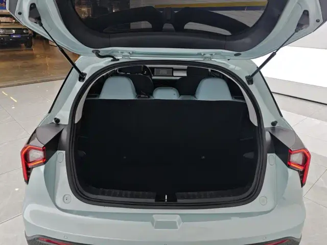 Geely Geometry E Firefly — Фото автомобиля 4
