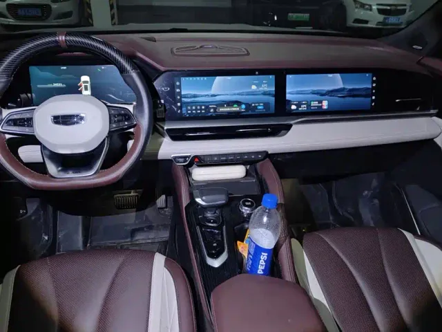 Geely Xingyue L — Фото автомобиля 12