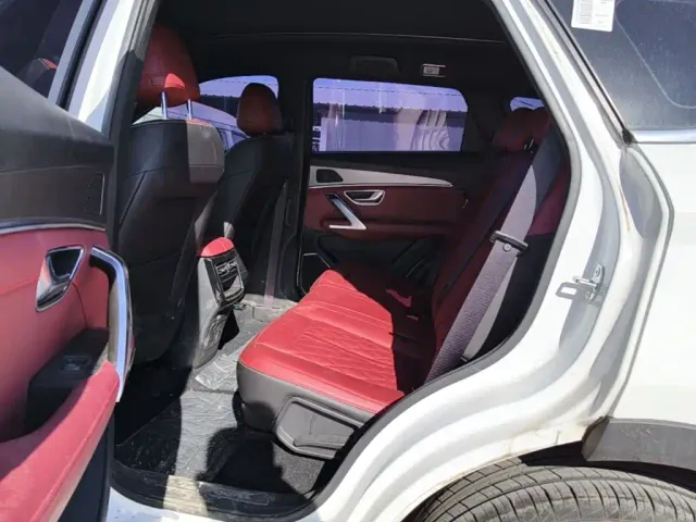 Jetour X70 Plus — Фото автомобиля 16