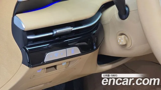 Genesis G80 Бензин 2.5 турбо AWD — Фото автомобиля 12
