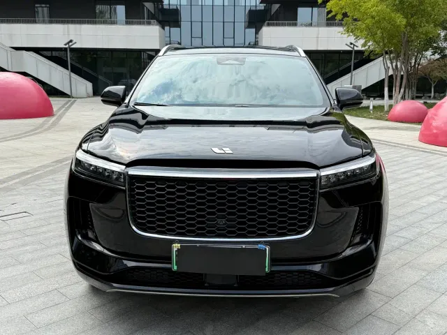 Li Auto ONE — Фото автомобиля 2