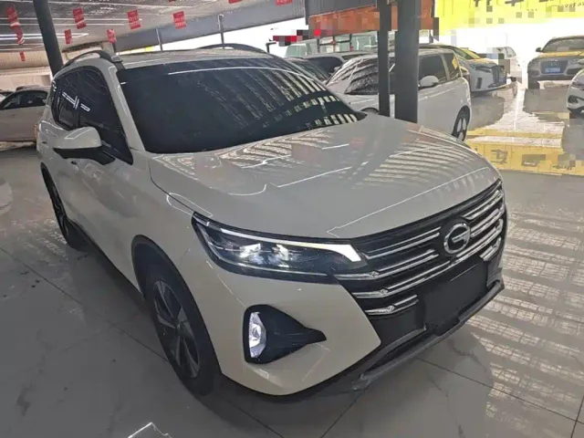 GAC Trumpchi GS4 — Фото автомобиля 3