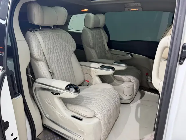 Buick Buick GL8 2022 Land Business Class 652T Smart Prestige — Фото автомобиля 11