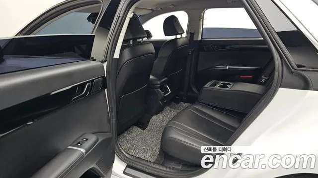 Hyundai Grandeur GN7 — Фото автомобиля 17