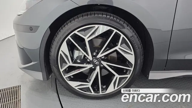 Hyundai Ioniq 6 — Фото автомобиля 5