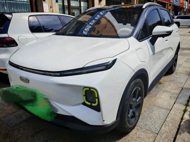 Фотография автомобиля — Geely Geometry E Firefly