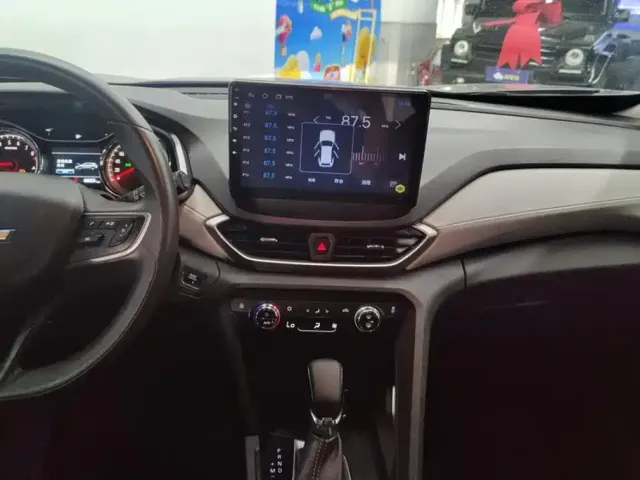 Chevrolet Orlando — Фото автомобиля 13