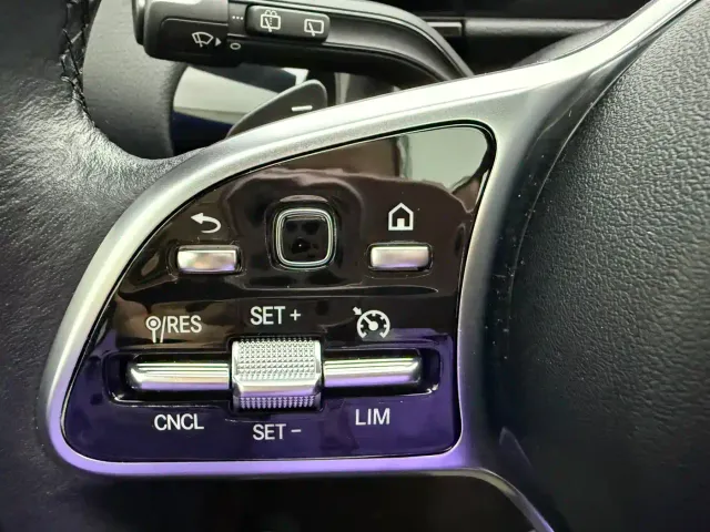 Mercedes-Benz GLA-Class — Фото автомобиля 16