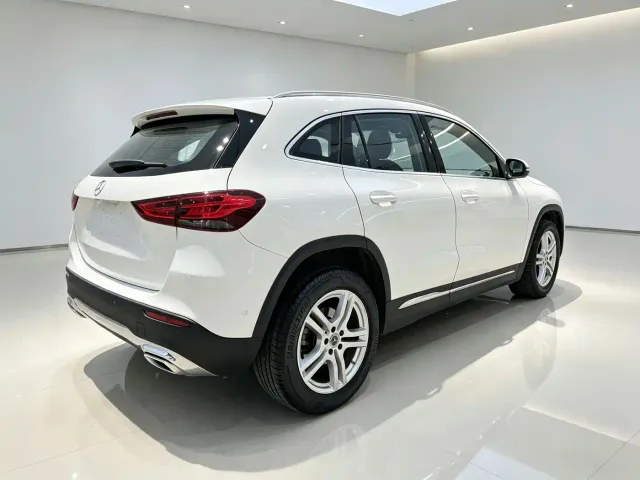 Mercedes-Benz GLA-Class — Фото автомобиля 4