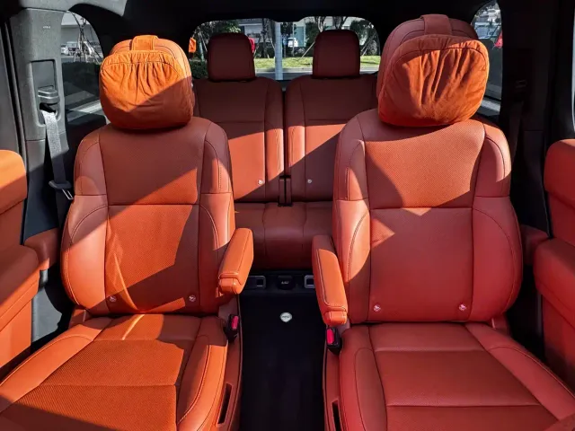 Li Auto L9 — Фото автомобиля 7