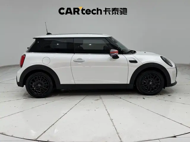 MINI Hatch — Фото автомобиля 4