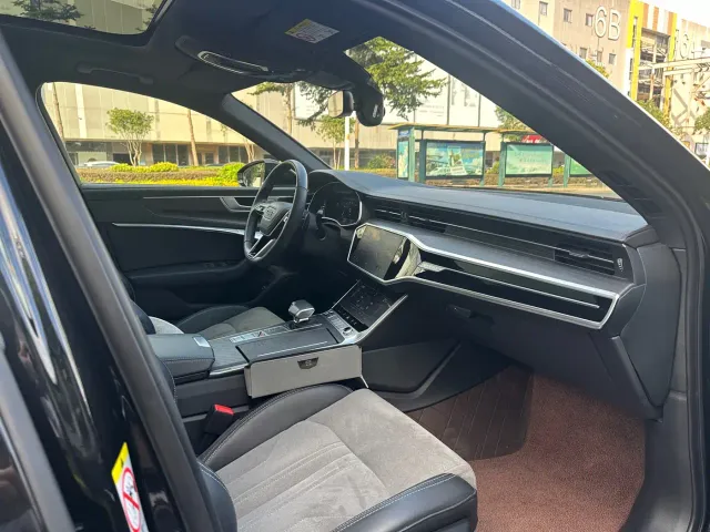 Audi A6L — Фото автомобиля 12