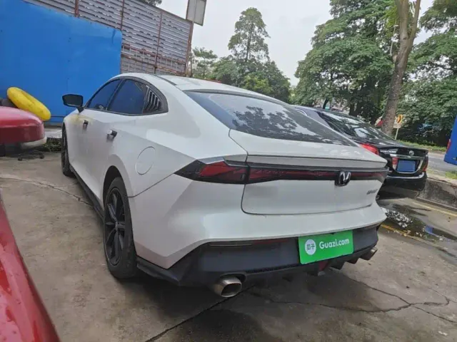 Changan UNI-V — Фото автомобиля 4