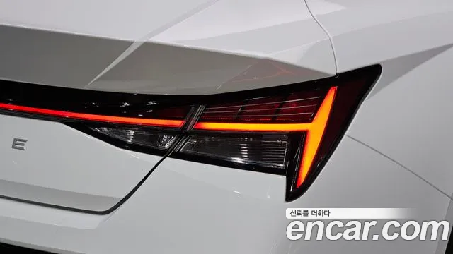 Hyundai Avante CN7 — Фото автомобиля 8