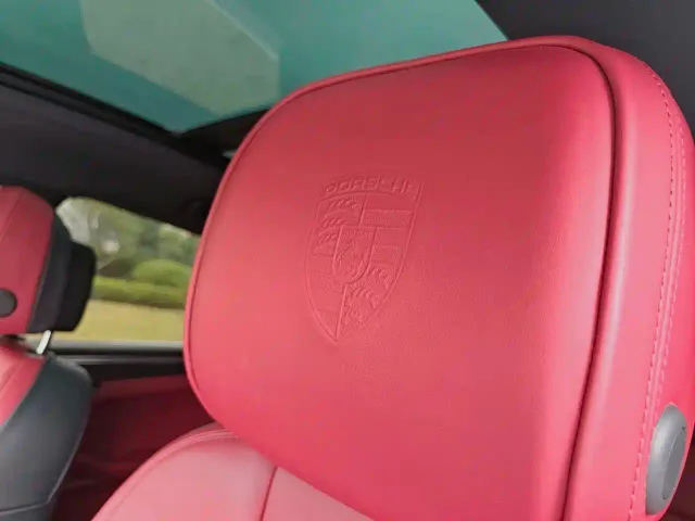 Porsche Macan — Фото автомобиля 16